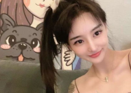 小姐姐大咪咪照片,性感魅力一触即发